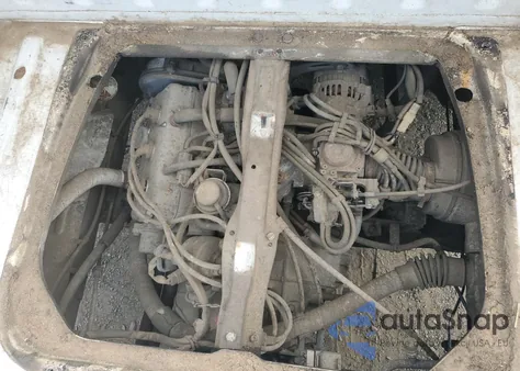 1995 Suzuki C50 z USA, uszkodzony, nr VIN DC51T402150